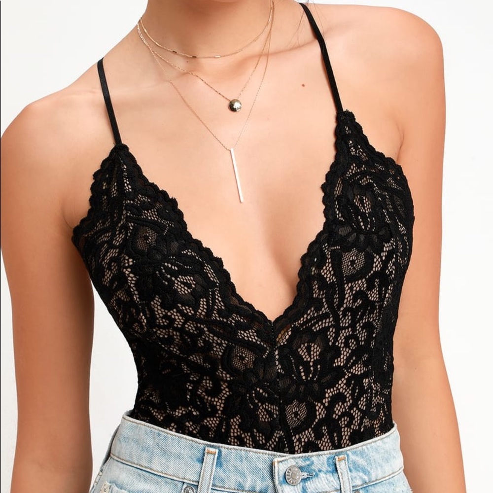Lulu’s “Arms Around You” Black Lace Bodysuit XS